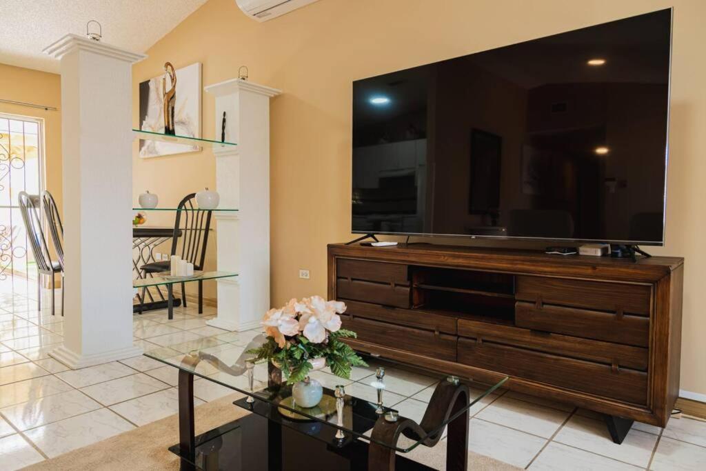 Blue Sky Residence Aruba Savaneta Esterno foto